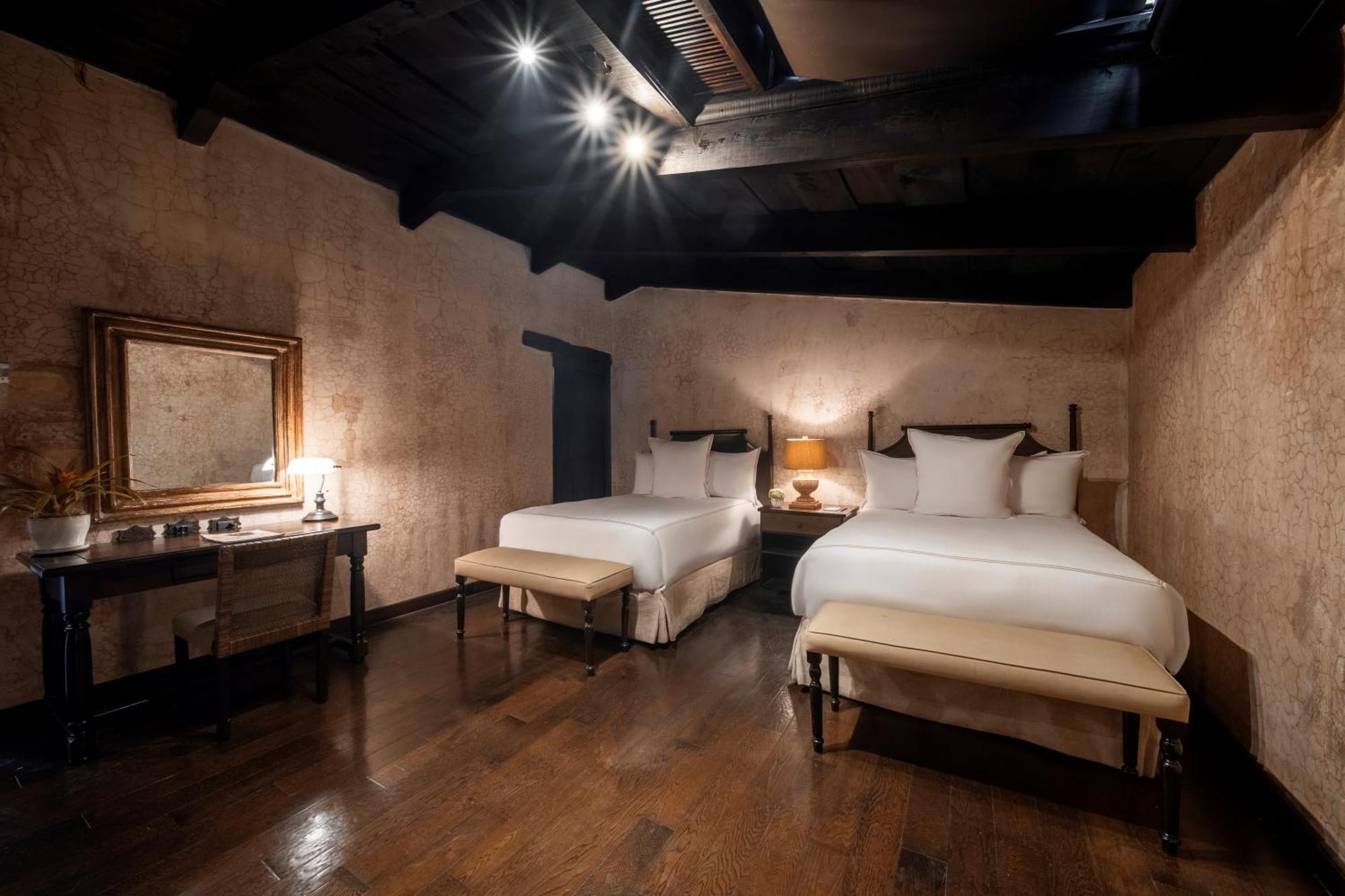 El Convento Boutique Hotel Antigua Esterno foto